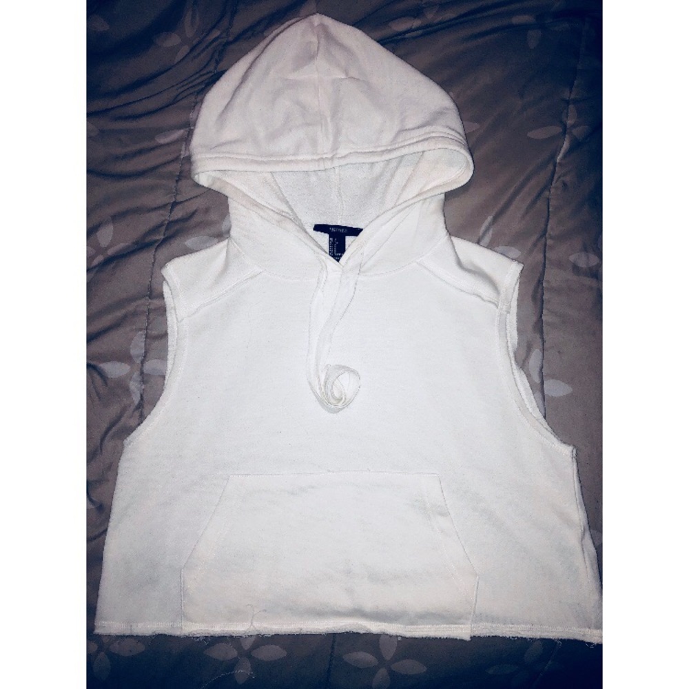 Sleeveless crop top hoodie